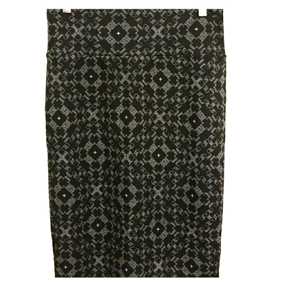 LulaRoe Cassie M NWT